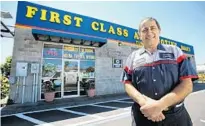  ?? JOE BURBANK/STAFF PHOTOGRAPH­ER ?? Auto repair shop owner Nabil Armaly said Orlando Fashion Square’s decline has hurt businesses near the Colonial Drive shopping plaza.