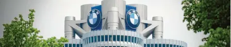  ?? Foto: Bernhard Weizenegge­r ?? Auch BMW leidet nun massiv unter den wirtschaft­lichen Folgen der Corona-Krise. Die Münchner blicken zunehmend skeptisch in die Zukunft.