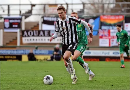  ?? PICTURES: Simon Howe ?? Bath City’s Dan Hayfield was named star man for his performanc­e in the 2-0 defeat at National League South leaders Yeovil Town