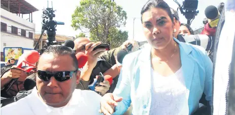  ??  ?? PROCESO. El 24 de julio, una jueza en materia de Corrupción determinó elevar a juicio oral y público la causa con Rosa Elena de Lobo.