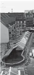  ?? FOTO: STADTARCHI­V HILDEN ?? Blick auf die Baustelle: Grundstein­legung war am 10. September 1987. Eröffnung am 29. September 1988.