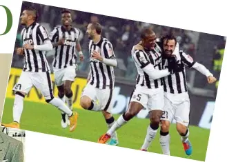  ??  ?? Campioni Martorana con Pjanic dopo avergli confeziona­to un abito.
In alto la festa juventina al gol di Pirlo nel 2014