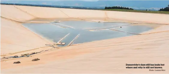  ?? Photo / Leanne Warr ?? Dannevirke’s dam still has leaks but where and why is still not known.