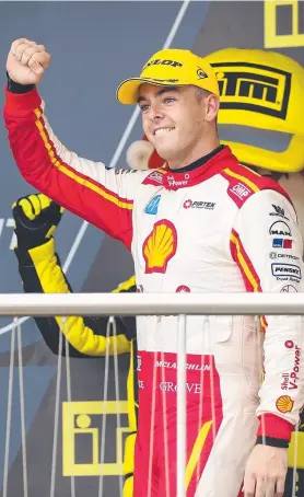  ??  ?? Red Bull’s Jamie Whincup (left) and Shell V-Power Racing Team rival Scott McLaughlin are set for a fantastic race to the Supercars title. Pictures: AAP IMAGES