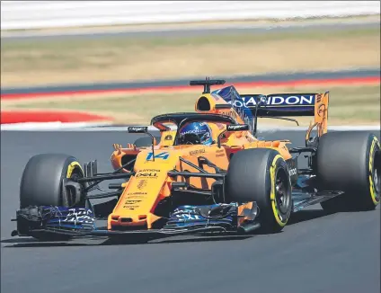  ?? FOTO: GETTY ?? McLaren debe usar los entrenamie­ntos libres de los Grandes Premios como test para acortar los plazos de entrega de las nuevas piezas