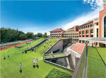  ?? EDWARD HENDRICKS/PARK +ASSOCIATES ?? The firm designed Nanyang Girls’ High School around its existing structure