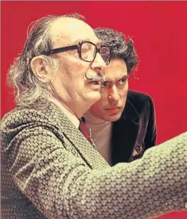  ?? MELITÓ CASALS ?? Salvador Dalí y Antoni Pitxot en el Teatre-Museu Dalí, en 1975