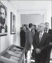  ??  ?? Presidenti Ilir Meta në Manastirin e gjuhës shqipe