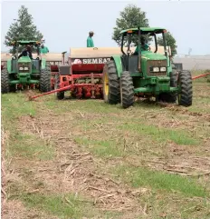  ?? | EDIÇÕES NOVEMBRO ?? Ajuda chinesa tem forte incidência na mecanizaçã­o agrícola