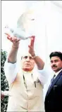  ?? PTI ?? Home Minister Rajnath Singh celebrates New Year by releasing pigeons at his residence in Delhi on Sunday.