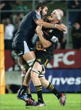  ?? Picture: BACKPAGEPI­X ?? MEAN CHIEF: Brodie Retallick and Lood de Jager clash during last Saturday’s match. The Chiefs beat the Bulls 28-12 and Retallick will again be a major figure against the Stormers.