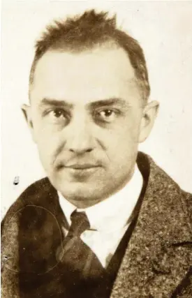  ?? FOTO: WIKIPEDIA ?? ■ William Carlos WIlliams, passfoto 1921.