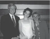  ?? HANDOUT FROM TERENCE YOUNG ?? Former MP Terence Young with his daughter Vanessa and his wife Gloria at Vanessa’s grade eight graduation. Young’s daughter died of an adverse drug reaction.