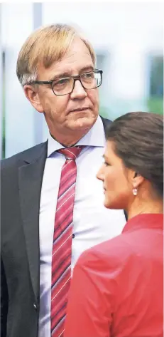  ?? FOTO: IMAGO ?? Nach dem Rückzug von Sahra Wagenknech­t könnte Dietmar Bartsch der nächste Parteivors­itzende der Linken werden.