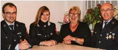  ?? Foto: Fritz Settele ?? Diana Schedl (Zweite von rechts) leitet nun den Feuerwehrv­erein Klosterbeu­ren. Mit an der Spitze stehen (von links) Johannes Bauer, Karola Gutschka und Reinhard Rogg.