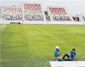  ??  ?? El nuevo estadio Romelio Martínez fue una obra posible con el respaldo de la Financiera Territoria­l.