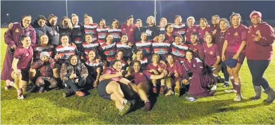  ?? Picture / Creole Wallace ?? Te Rarawa and Kaikohe women's teams pose for a combined photo after the big game.