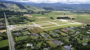 Huge developmen­t Tara-Ika gets closer | Manawatu Standard | PressReade­r