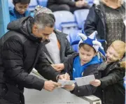  ??  ?? José Gomes took charge at Madejski Stadium for the first time