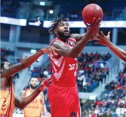  ??  ?? HAPOEL JERUSALEM center Richard Howell had 14 points and eight rebounds in last night’s 91-81 defeat to Galatasara­y in Eurocup action at the Jerusalem Arena.