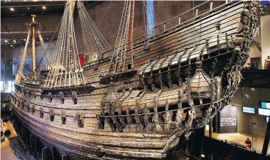  ?? DOMINIC ARIZONA BONUCCELLI ?? The Vasa, decorated with hundreds of wooden statues, was designed to show the power of Sweden’s king. The top-heavy ship sank on its maiden voyage.