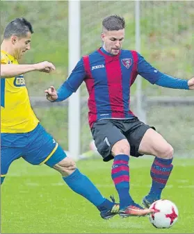  ?? FOTO: JUAN ECHEVERRÍA ?? Sin suerte El Leioa se tuvo que conformar ayer con el 0-0 inicial