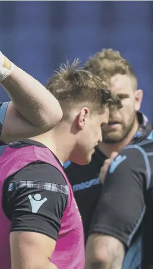  ??  ?? 2 Thirsty work: Rob Harley rehydrates during a Glasgow Warriors training session ahead of Saturday’s Guinness Pro14 final against Leinster at Celtic Park.