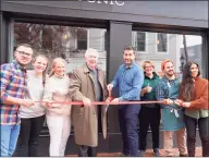  ?? Grace Duffield / Hearst Connecticu­t Media ?? Green & Tonic opened it doors on Forest Street in New Canaan to offer healthy grab-and-go food on Nov. 29. Fausto Mieres, Administra­tive Officer Tucker Murphy, First Selectman Kevin Moynihan, President of Green and Tonic Gabriel Sorgi, Executive Director of the New Canaan Chamber of Commerce Laura Budd, Green & Tonic Chef Anthony Rinaldi, and Green & Tonic's social media profession­al Pauline DiGorgio.