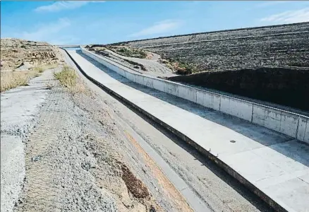  ?? MERCÈ GILI ?? Estado de las obras del pantano de l’Albagés, que forma parte del sistema Segarra-Garrigues