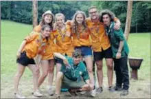  ??  ?? Juliette, Côme, Sixtine, Cécile, Augustin, Bertille et Paul Qui ont encadré le camp