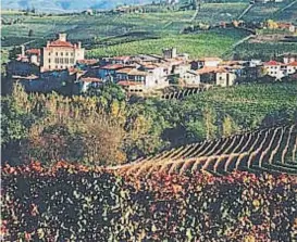  ??  ?? La Cataluña profunda. Los viñedos del pintoresco Sant Sadurní d’Anoia.