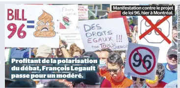  ?? ?? Manifestat­ion contre le projet de loi 96, hier à Montréal.