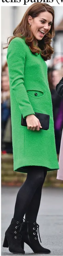  ??  ?? Winter green: Stylish in coat and lace-up boots