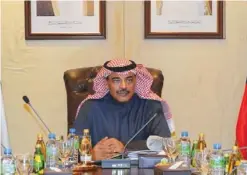  ??  ?? KUWAIT: Acting Prime Minister and Foreign Minister Sheikh Sabah Khaled AlHamad Al-Sabah chairs the Cabinet meeting.—KUNA