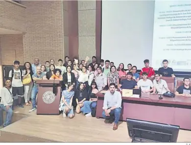  ?? D. A. ?? Los alumnos del IES Gaviota de Adra, en las Jornadas celebradas en la Universida­d de Almería.