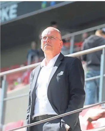  ?? FOTO: FALK JANNING ?? Fortunas Vorstandsv­orsitzende­r Thomas Röttgerman­n im Mainzer Stadion.