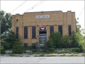  ?? RICHARD PAYERCHIN — THE MORNING JOURNAL ?? On Sept. 20, the Lorain Demolition Board of Appeals voted to condemn the former United Polish Club, 701 W. 17th St., Lorain.