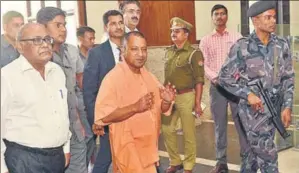  ?? ASHOK DUTTA/HINDUSTAN TIMES ?? UP chief minister Yogi Adityanath arriving at Lok Bhavan in Lucknow on March 20, 2017.