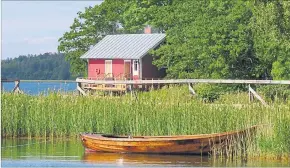  ?? [ Dagmar Richardt/fotolia.com ] ?? Ein eigenes Häuschen am See: das wünschen sich viele Urlauber.