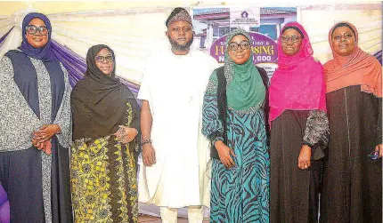  ?? ?? Vice- President, Sisters in Deen Foundation Orphanage, Hajia Binta Adisa; Secretary, Hajia Fatimah Monguno; Alhaji Abdulazeez­i Adewale Abdullahi, representa­tive of Group Managing Director, Courtevill­ie Business Solution Plc, Dr. Ismail Adebola Akindele; President, Sisters in Deen Foundation Orphanage, Dr. Nurat Akinlabi- Babalola; Prof. Fatimah Abdulkaree­m and Welfare Secretary, Hajia Basirat Oladosu during the Third Ramadan Lecture themed: Establishi­ng a Peaceful Society: A Compelling Duty of All Muslims and fundraisin­g organised by Sisters in Deen Foundation Orphanage in Lagos