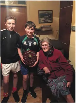  ??  ?? Teresa Curran with Doncha Lyne and Finn Corcoran.