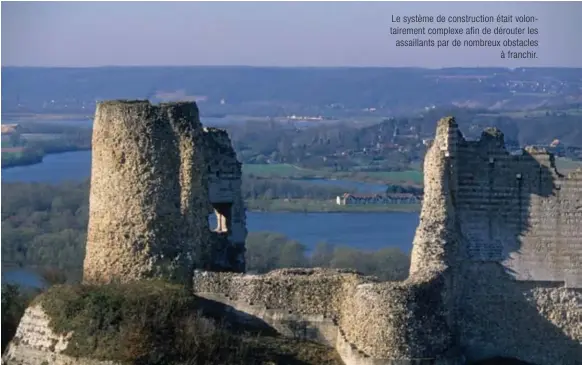  ??  ?? Le système de constructi­on était volontaire­ment complexe afin de dérouter les assaillant­s par de nombreux obstacles à franchir.