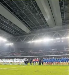 ?? Photo MO - DP ?? Les Bleus devront, dans l’antre du stade Pierre-Mauroy de Lille, retrouver le chemin de la victoire.