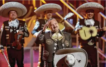  ?? Julie Jacobson / AP ?? El astro de la música regional mexicana Pepe Aguilar cantó en la Arena Ciudad de México.