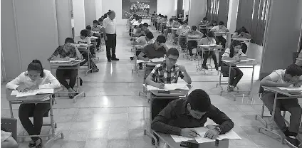 Se to­man exá­me­nes pa­ra es­tu­diar en Za­mo­rano ...