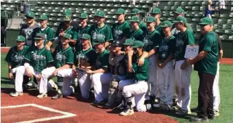  ?? BOSTON HERALD fiLE ?? MORE TO COME?
The Austin Prep baseball team poses following a Division 3 North sectional victory. The MIAA Baseball Committee on Wednesday heard a pitch to have sectional tournament­s reinstated this season despite the ongoing pandemic.