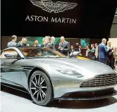  ??  ?? Il modello L’Aston Martin DB11, il modello di coupé lanciata nel 2016 che ha trainato i conti della casa automobili­stica britannica