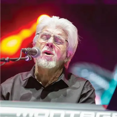  ?? Daniel Deslover/RMV/Zuma Press ?? Michael McDonald is experienci­ng a groundswel­l of admiration from an unlikely group — millennial­s, who are rediscover­ing his music and boosting his confidence.