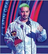  ??  ?? De las ocho nominacion­es que tenía, J Balvin sólo gano una por su álbum “Vibras”.