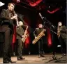  ??  ?? Le quatuor Zahir est l’un des meilleurs quatuors de saxophone français, ayant remporté le er prix au concours internatio­nal d’Osaka au Japon. Sur les quatre musiciens figure un NIçois, Sandro, à droite.